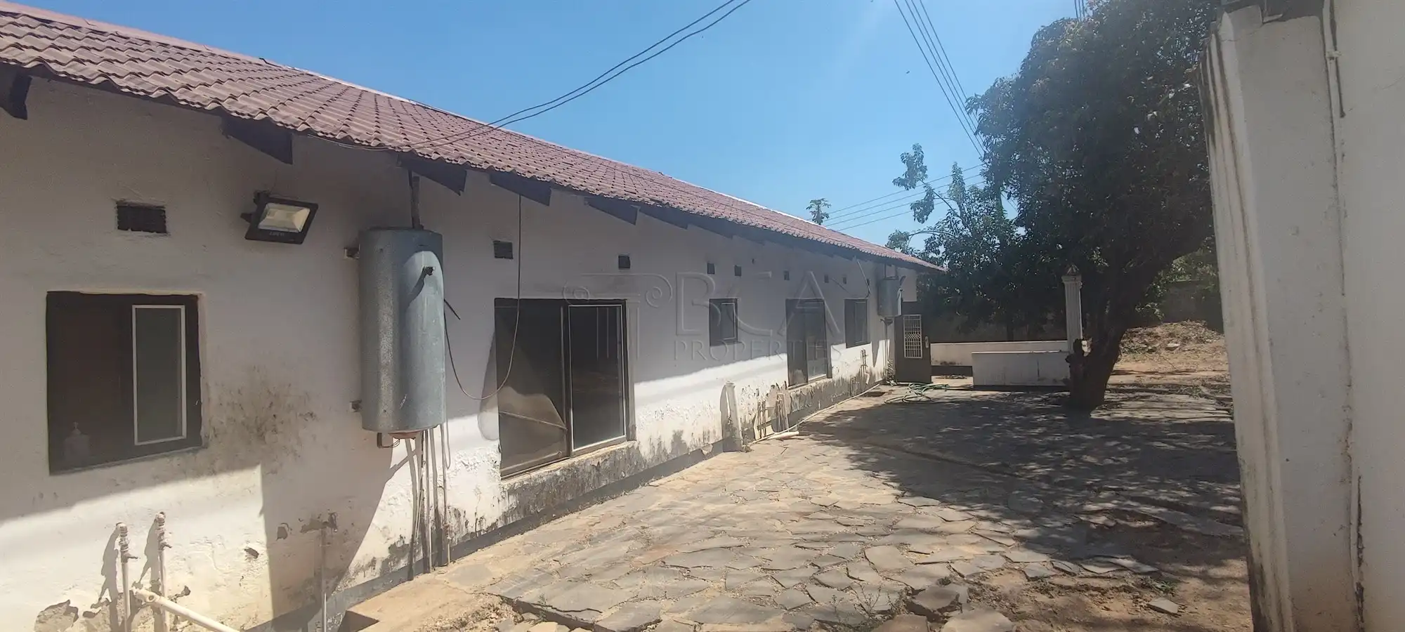 Woodlands Property to Rent – 3 Bedrooms