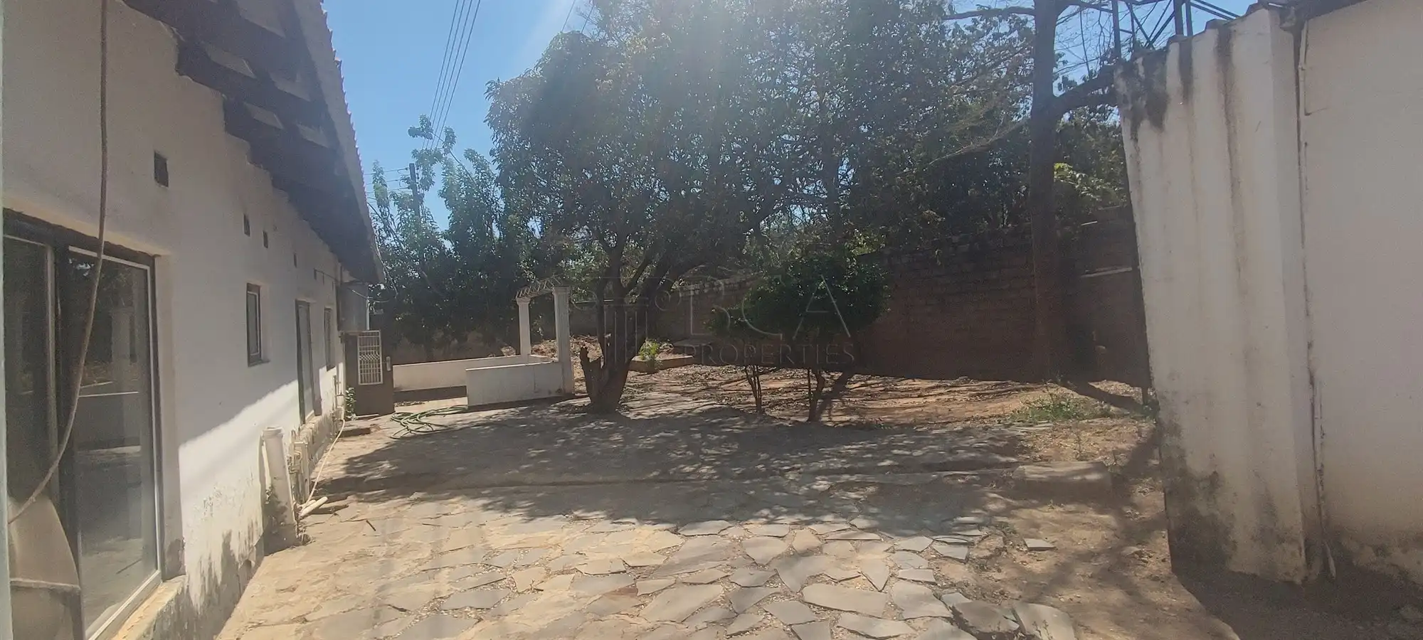Woodlands Property to Rent – 3 Bedrooms