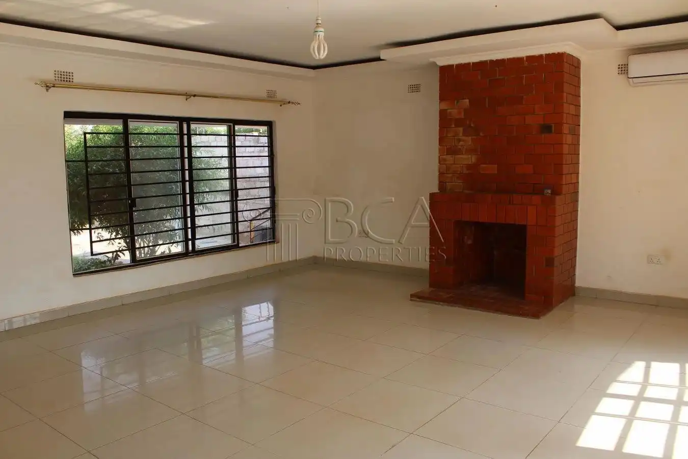 Woodlands Property to Rent – 3 Bedrooms