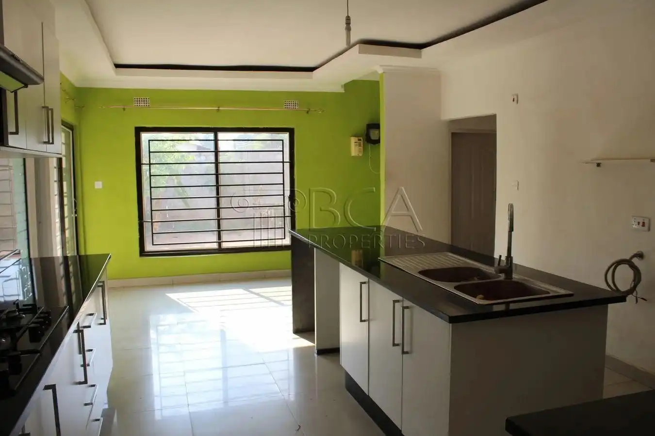 Woodlands Property to Rent – 3 Bedrooms