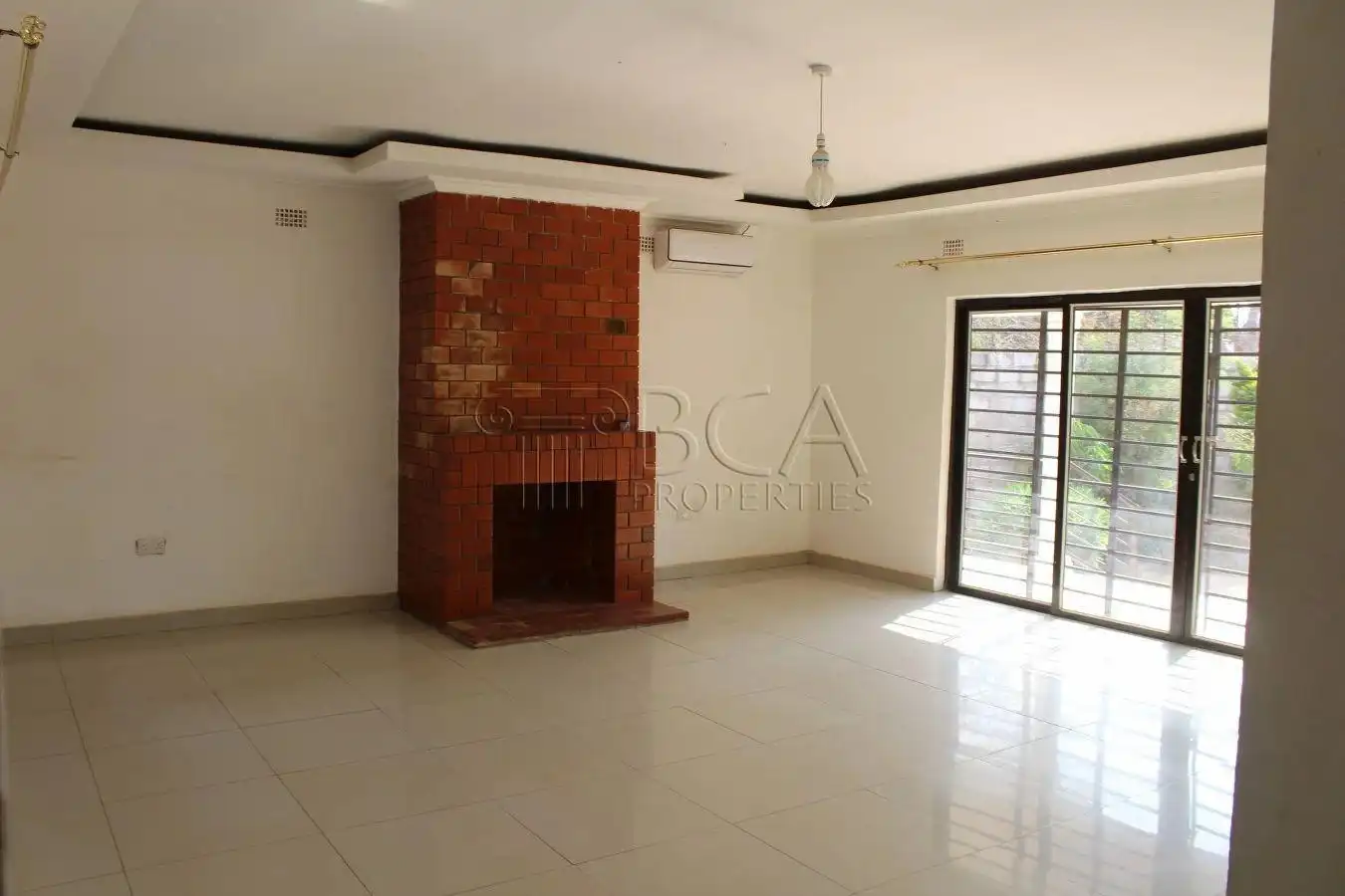 Woodlands Property to Rent – 3 Bedrooms