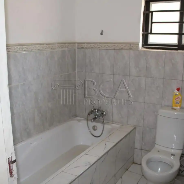 Woodlands Property to Rent – 3 Bedrooms