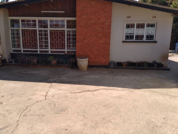 3 Bedroom House to Rent in New Avondale