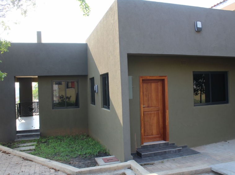 Lovely 3 Bedroom Houses In Roma Park