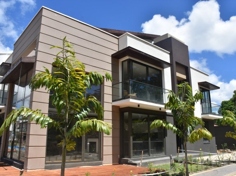 Luxurious Villas for Sale in Longacres