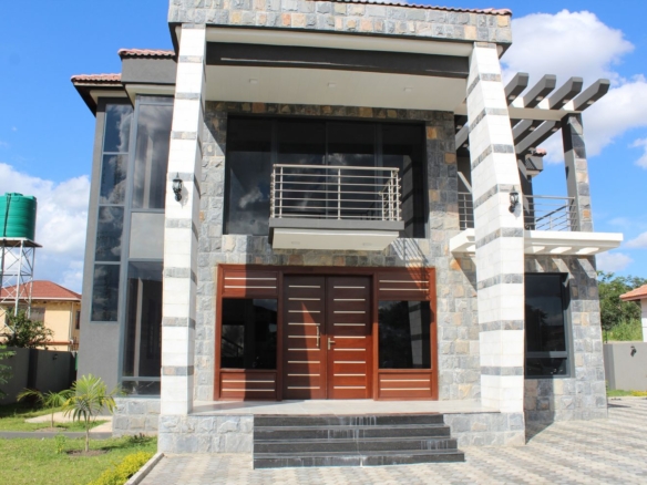 3 Bedroom House in Roma Park