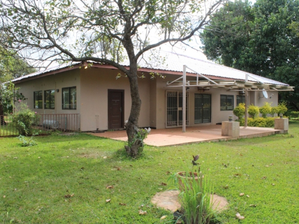 Executive 3 Bedroom Villa for Rent in Leopards Hill