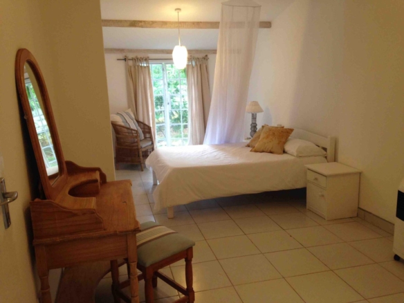 3 Bedroom Furnished Apartments in Roma