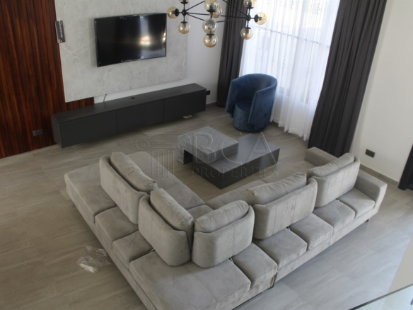 Exquisitely Furnished Apartments for Rent in Longacres