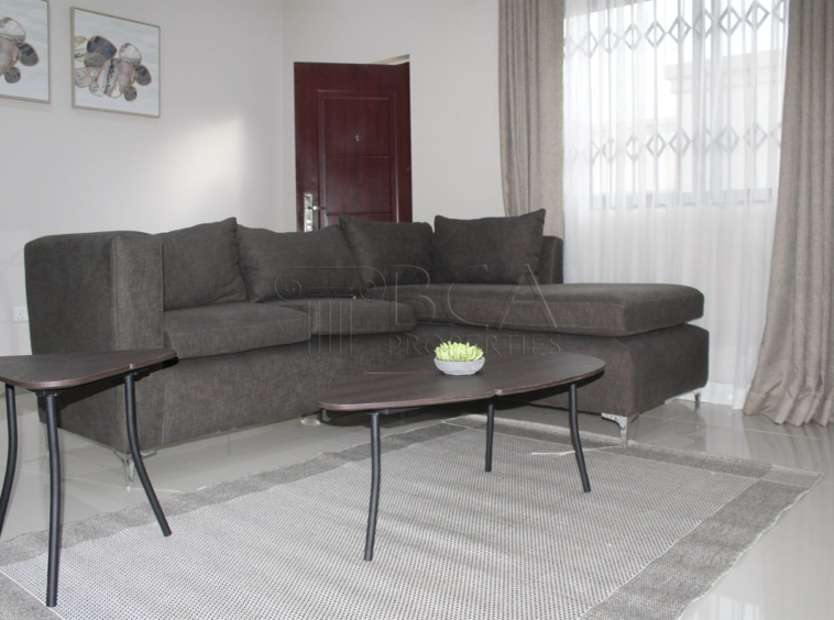 2 Bedroom Furnished Flat to Rent in Roma