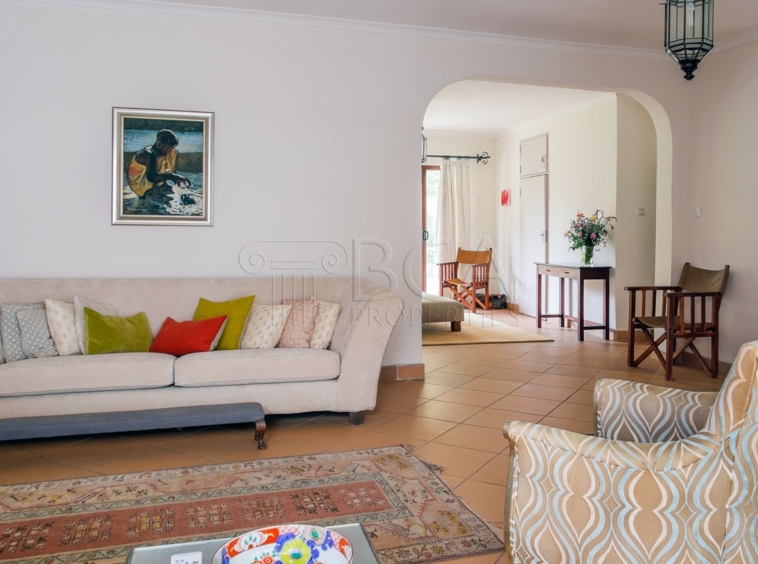 Lovely 2 Bedroom Furnished Apartment to Rent in Leopards Hill