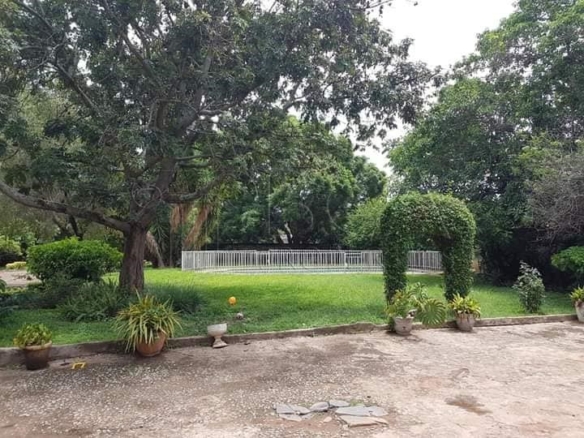 Spacious 3-bedroom house in Makeni Bonaventure