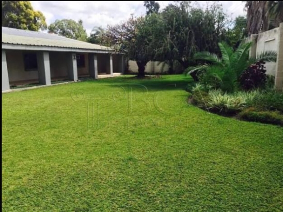Luxurious 3 Bedroom Standalone Home in Roma
