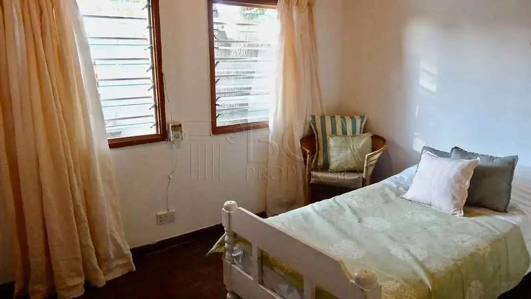 BCA-26000_page9_image10