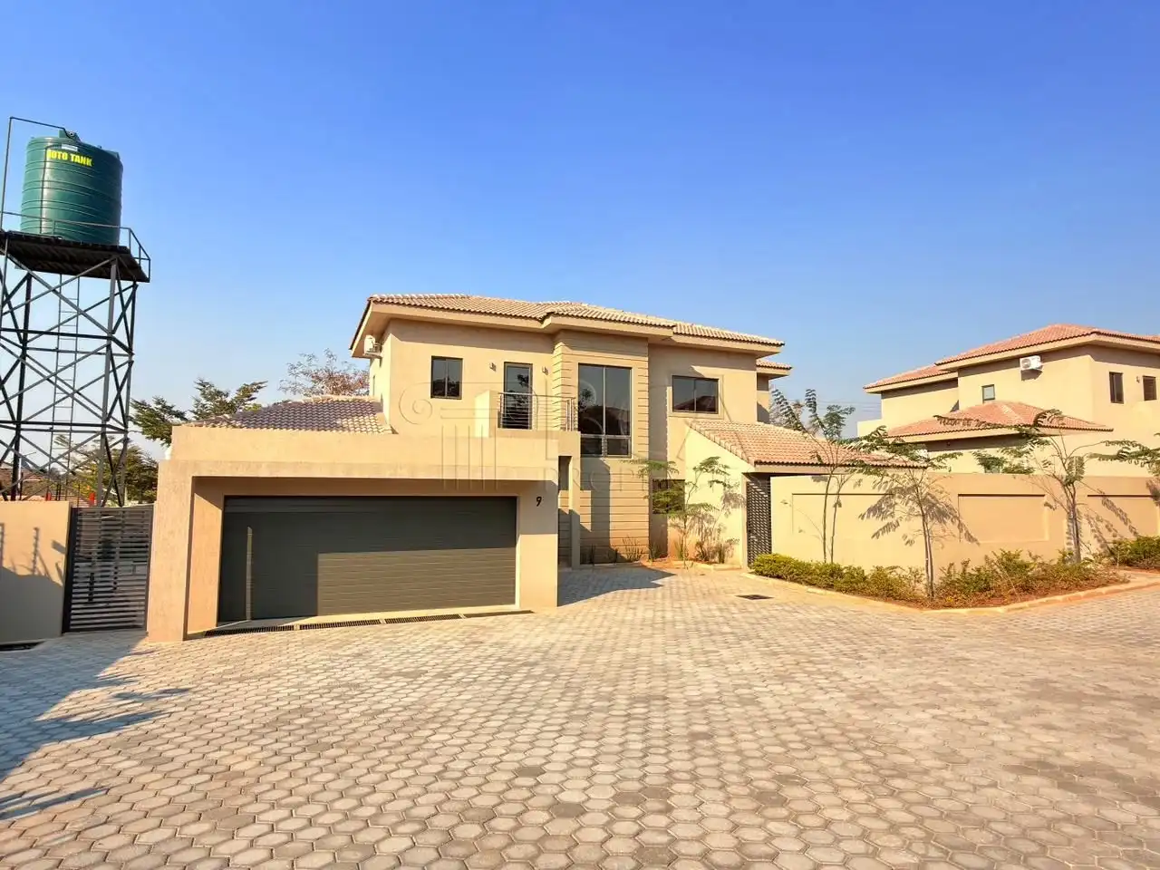 Roma Park Villas – 3 & 4 Bedroom for Rent