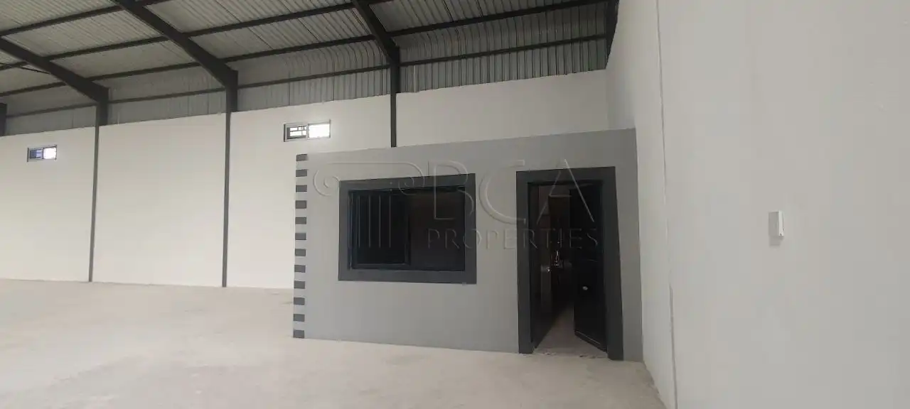 730sqm Warehouse for Rent