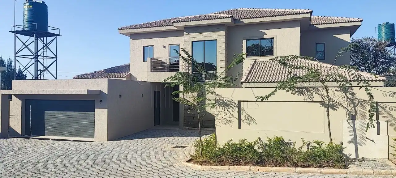 Roma Park Villas – 3 & 4 Bedroom for Rent