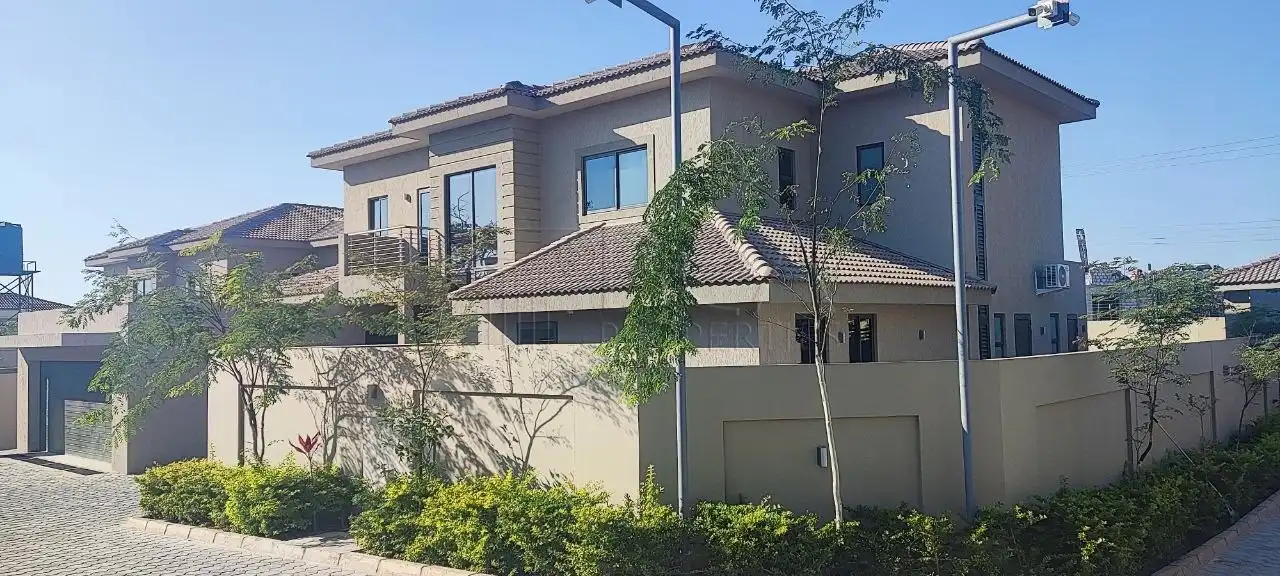 Roma Park Villas – 3 & 4 Bedroom for Rent