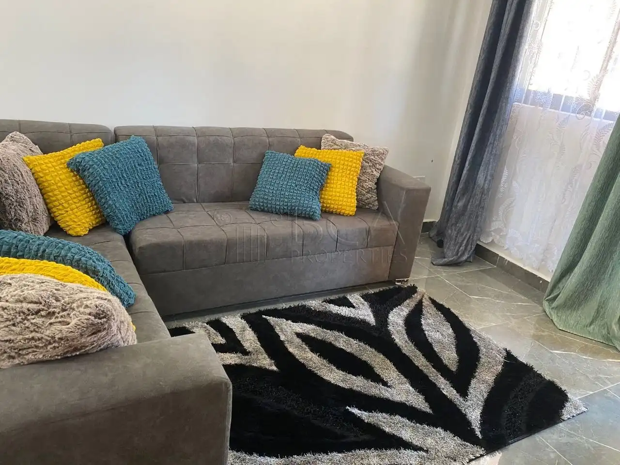 2 Bedroom Flat for Rent in Emerald Hill Estate
